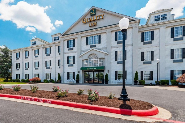 Quality Inn Harrisonburg I-81 image 5